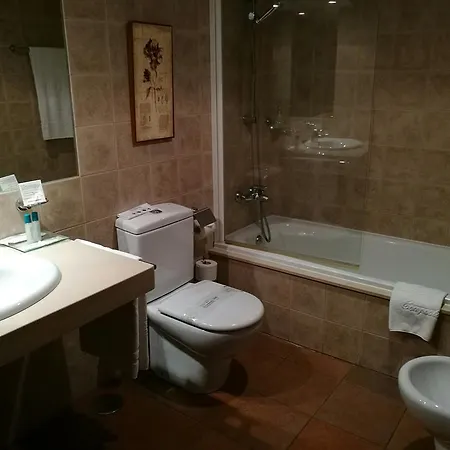 Hotel Pazo De Lestrove By De Compostela 4*