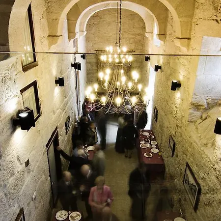 Pazo De Lestrove By De Compostela 4*