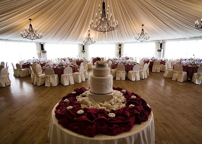 Pazo De Lestrove By De Compostela Otel Padrón